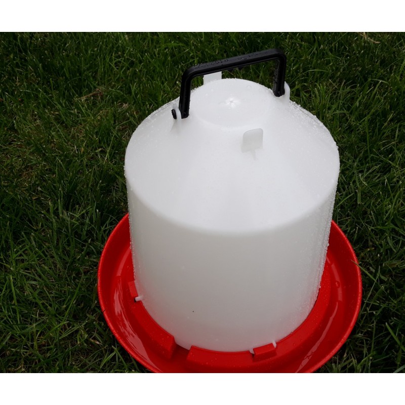 Poidło dla drobiu 10l zakręcane z uchwytem